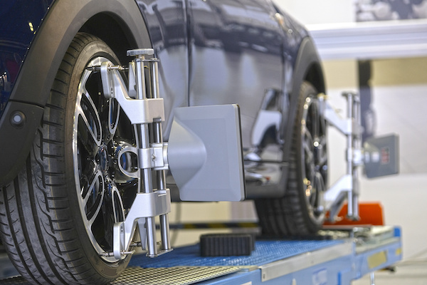 Top Signs Your Car Needs a Wheel Alignment: Importance and DIY Checks